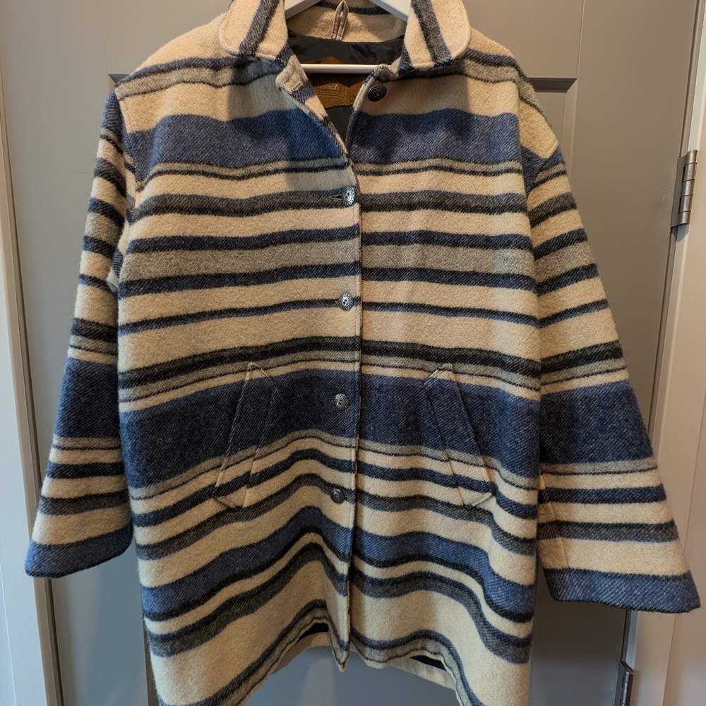 Vintage Woolrich Wool Blanket Coat With Blue Gray, and Cream Stripes. Sz Large